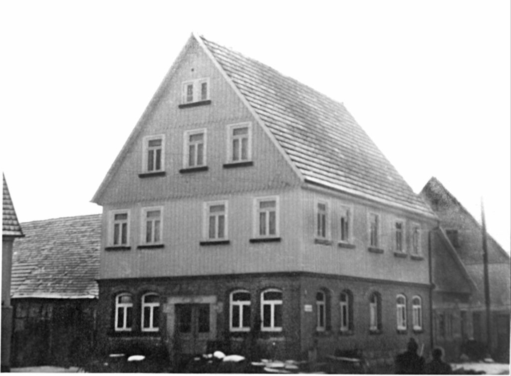Gschwend - Schlechtbacher Strasse - Hausnummer 11 - 19550000